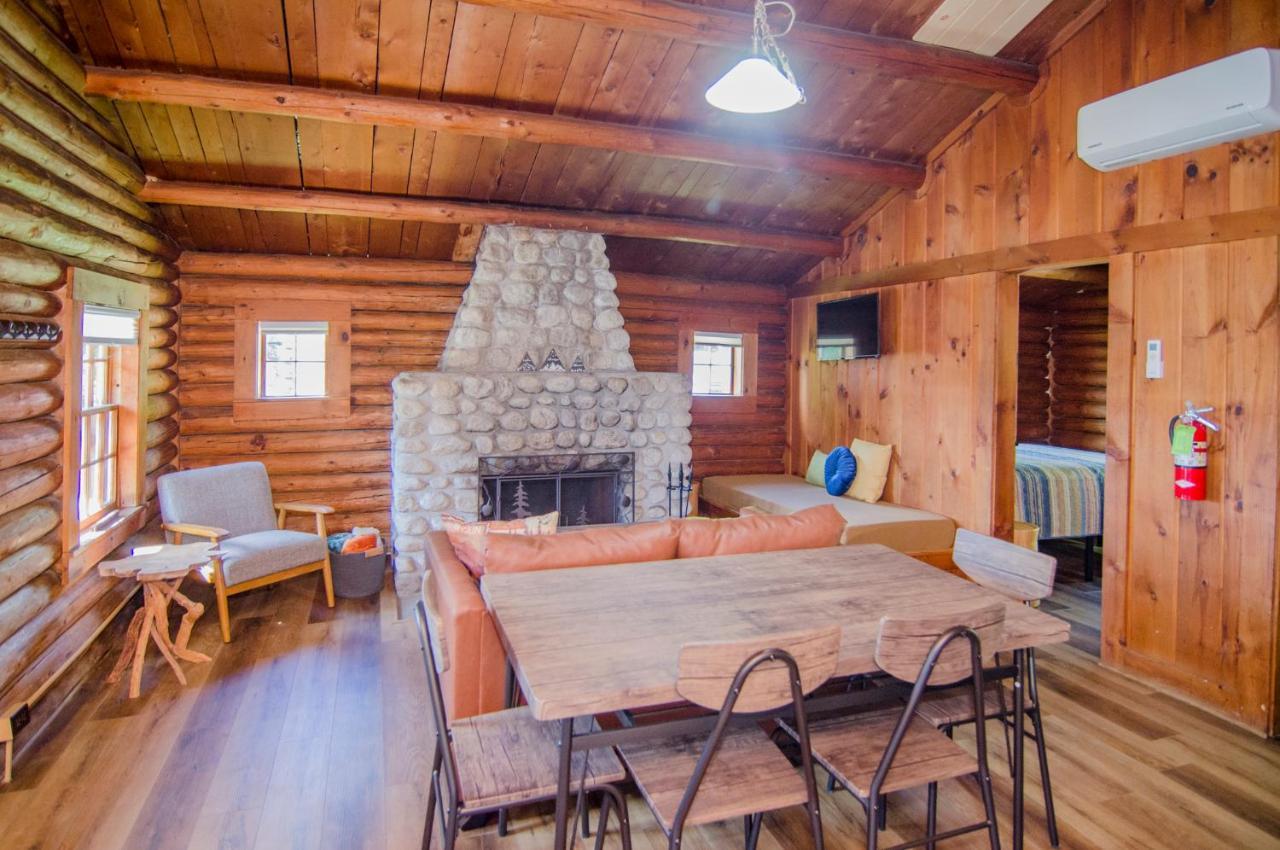 Mountain Lake Cottages Westmore Exteriér fotografie